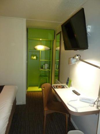 Imagen general del Hotel Campanile NATURE - Le Mans Est. Foto 2