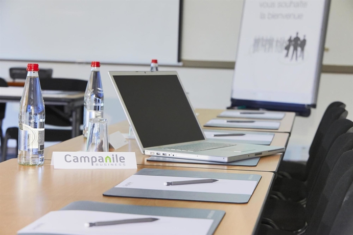 Imagen de los interiores del Hotel Campanile NATURE - Lille Lomme. Foto 16