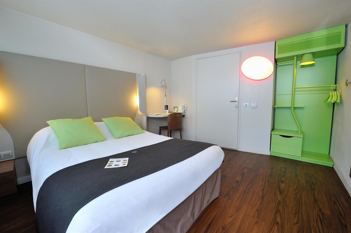 Imagen de la habitación del Hotel Campanile NATURE - Lyon Airport. Foto 5