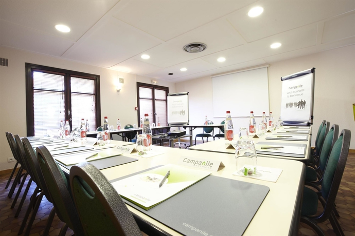 Imagen de los interiores del Hotel Campanile NATURE - Martigues. Foto 19