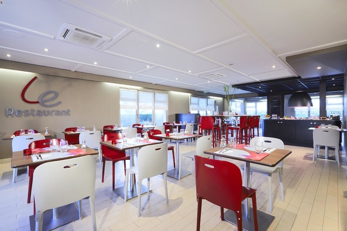 Imagen del bar/restaurante del Hotel Campanile NATURE - Metz Sud Jouy aux Arches. Foto 9