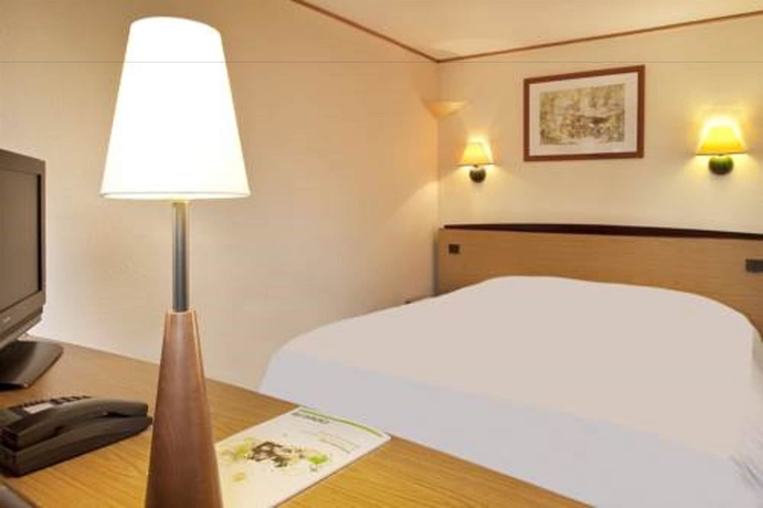Imagen de la habitación del Hotel Campanile NATURE - Niort Est La Cr&egrave;che. Foto 14