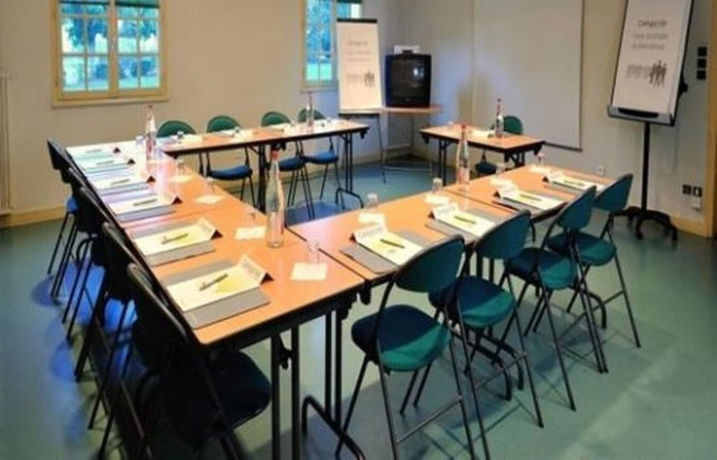 Imagen de los interiores del Hotel Campanile NATURE - Niort Est La Cr&egrave;che. Foto 17