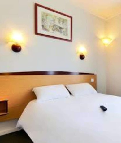 Imagen de la habitación del Hotel Campanile NATURE - Paris Ouest Gennevilliers Port. Foto 17