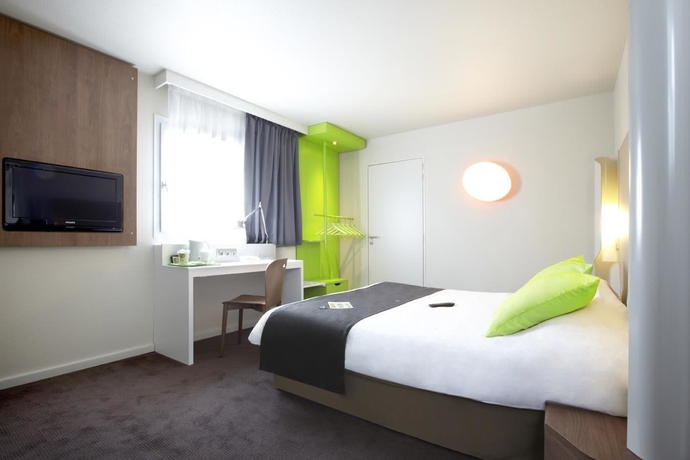 Imagen de la habitación del Hotel Campanile NATURE - Saint-Germain-en-Laye. Foto 13
