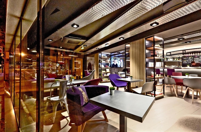 Imagen del bar/restaurante del Hotel Campanile Nancy Centre - Gare. Foto 12