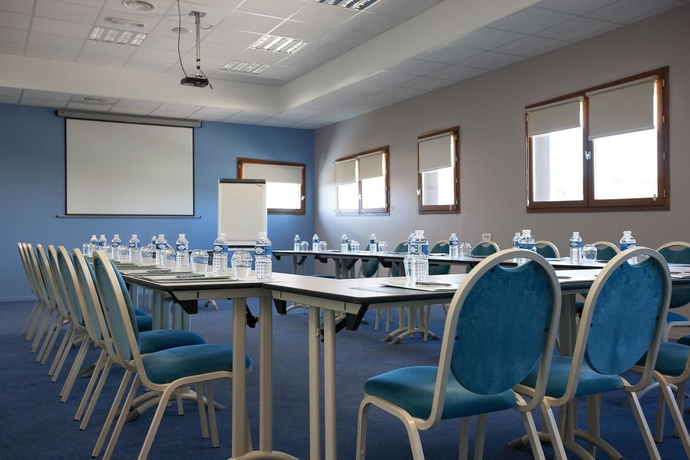 Imagen de los interiores del Hotel Campanile Narbonne. Foto 13