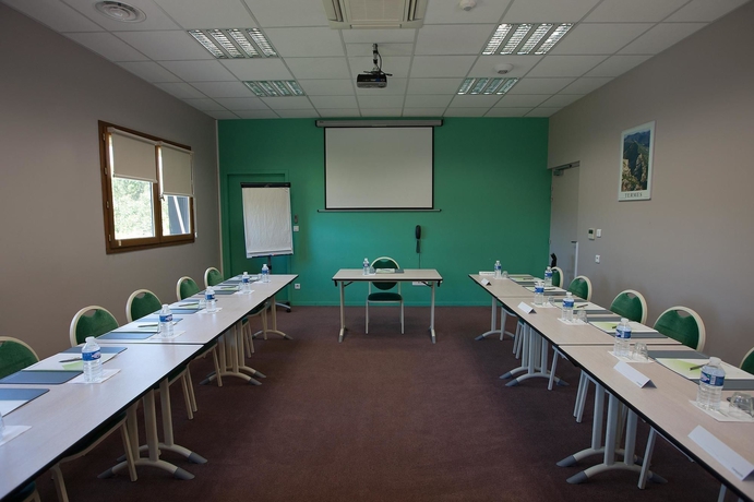 Imagen de los interiores del Hotel Campanile Narbonne. Foto 14