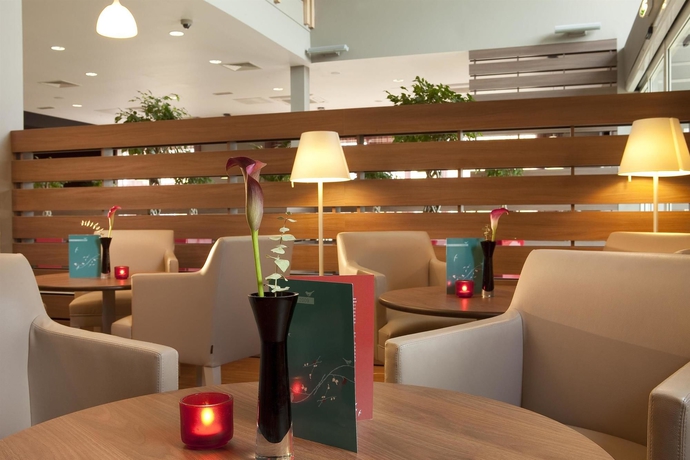 Imagen del bar/restaurante del Hotel Campanile Northampton. Foto 7