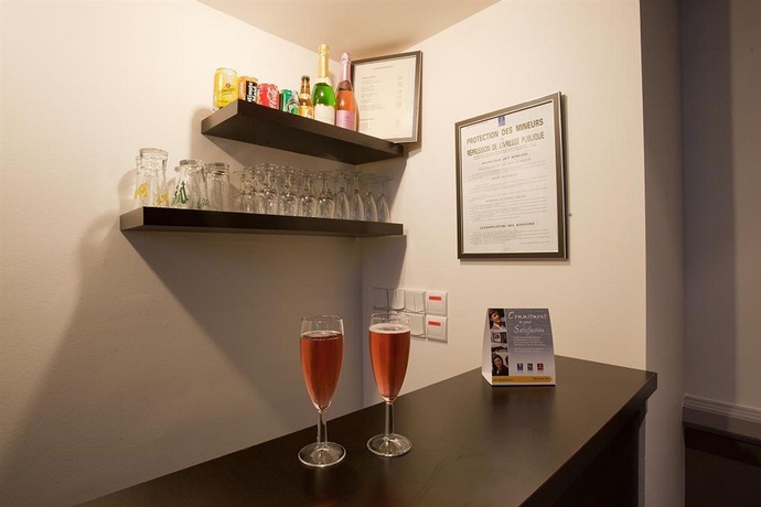 Imagen del bar/restaurante del Hotel Campanile Orleans Centre - Gare. Foto 2