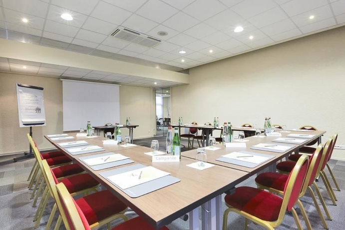 Imagen de los interiores del Hotel Campanile PRIME - Arcueil. Foto 16