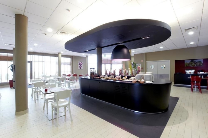 Imagen del bar/restaurante del Hotel Campanile PRIME - Lodz. Foto 3