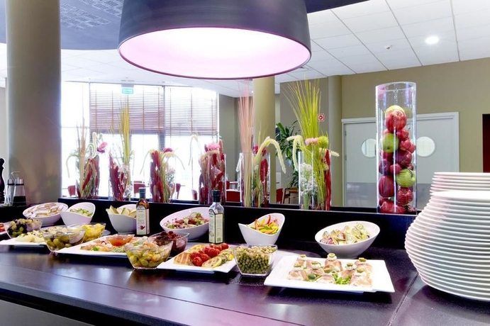 Imagen del bar/restaurante del Hotel Campanile PRIME - Lodz. Foto 4