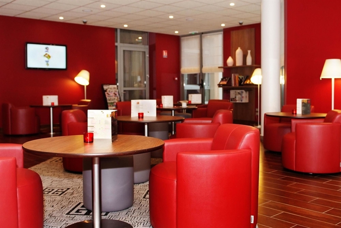 Imagen del bar/restaurante del Hotel Campanile PRIME - Lyon Centre Gare Part Dieu. Foto 8