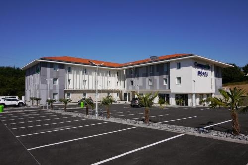 Imagen general del Hotel Campanile PRIME - Saint Jean de Luz. Foto 4