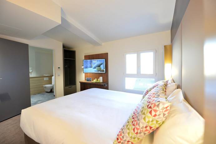 Imagen de la habitación del Hotel Campanile Paris - Clichy Centre. Foto 6