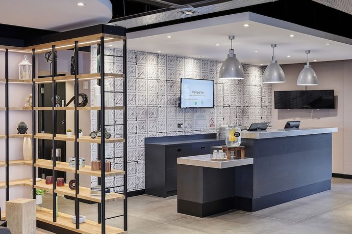 Imagen de los interiores del Hotel Campanile Paris - Clichy Centre. Foto 20