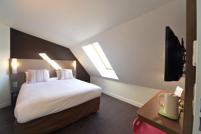 Imagen de la habitación del Hotel Campanile Paris - Clichy Centre. Foto 15