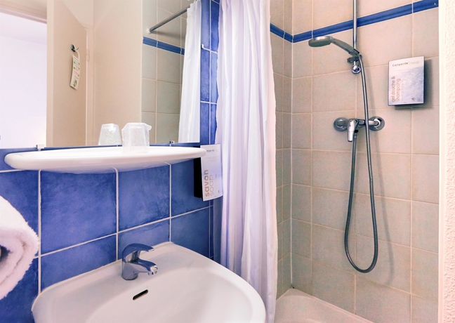 Imagen de la habitación del Hotel Campanile Paris Ouest - Boulogne. Foto 2