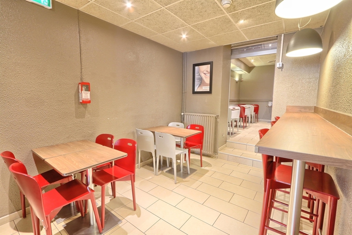 Imagen de los interiores del Hotel Campanile Paris Ouest - Boulogne. Foto 17