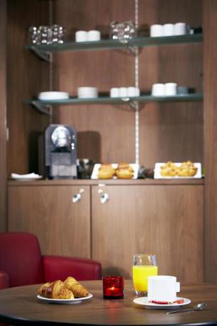 Imagen general del Hotel Campanile Paris Ouest Chaville. Foto 12