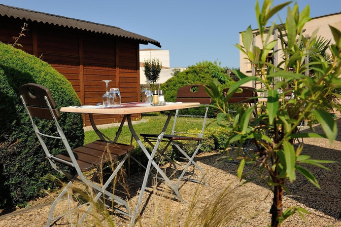 Imagen del bar/restaurante del Hotel Campanile Perigueux Boulazac. Foto 7