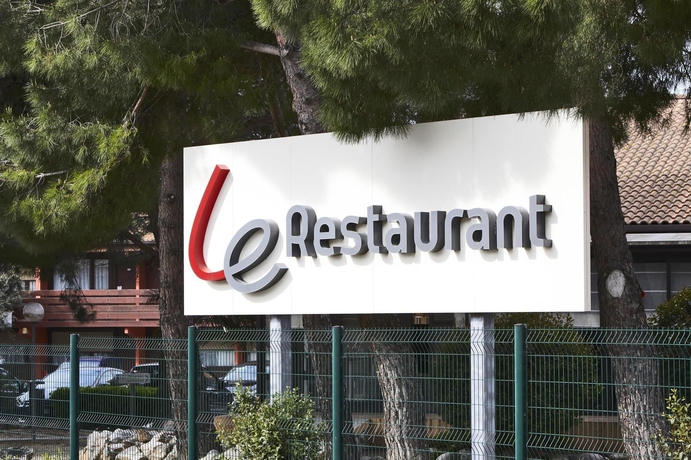 Imagen de los exteriores del Hotel Campanile Perpignan Sud. Foto 14