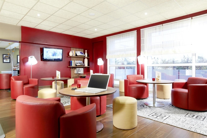 Imagen del bar/restaurante del Hotel Campanile Reims Centre - Cathedrale. Foto 3