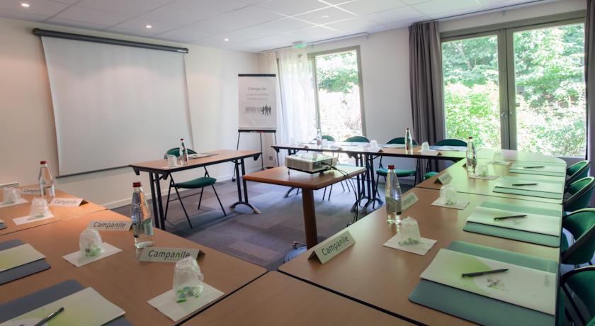 Imagen general del Hotel Campanile Rennes Atalante. Foto 6