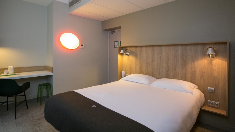 Imagen de la habitación del Hotel Campanile Rennes Centre - Gare. Foto 3