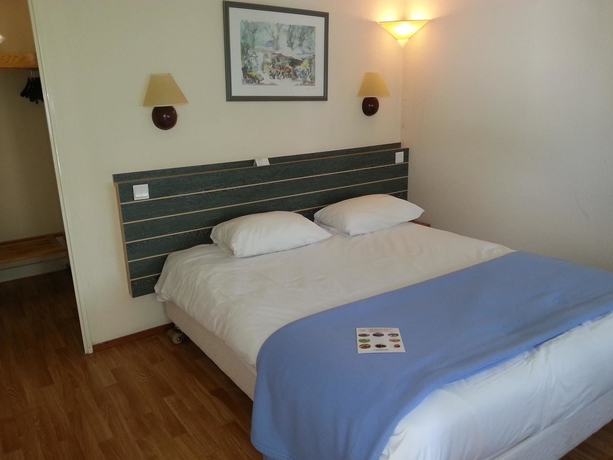 Imagen de la habitación del Hotel Campanile Sable Sur Sarthe. Foto 9