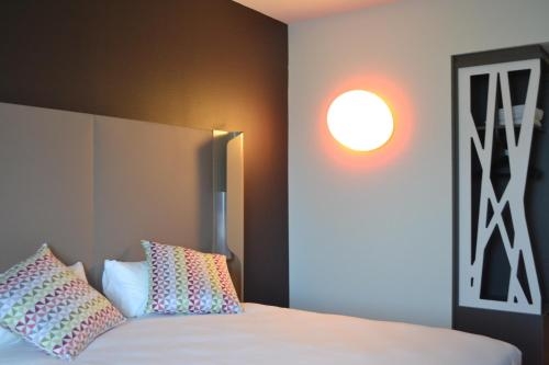 Imagen de la habitación del Hotel Campanile Saint Jean De Luz. Foto 5