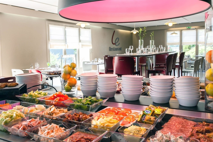 Imagen del bar/restaurante del Hotel Campanile Saint Malo - Saint Jouan Des Guérets. Foto 4