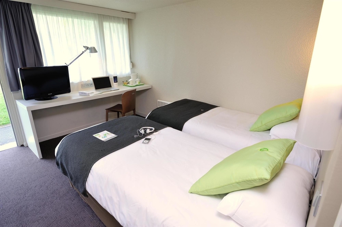 Imagen de la habitación del Hotel Campanile Saint Quentin. Foto 12