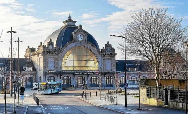 Imagen general del Hotel Campanile Saint-Brieuc Centre - Gare. Foto 3