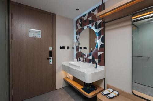 Imagen general del Hotel Campanile Shanghai Hongqiao Airport National Convention and Exhibition Center. Foto 3