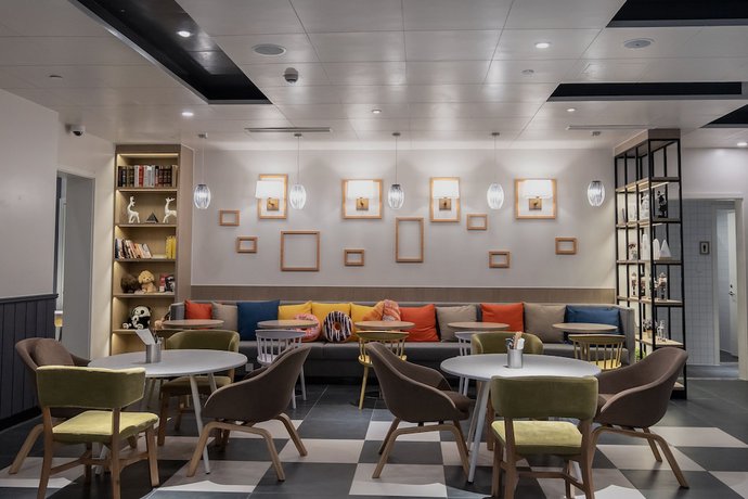 Imagen de los interiores del Hotel Campanile Shanghai Huaihai. Foto 17