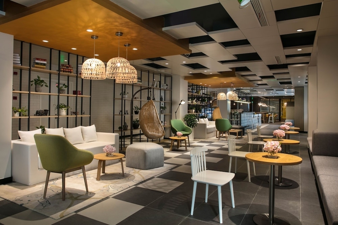 Imagen de los interiores del Hotel Campanile Shanghai Jing An. Foto 12