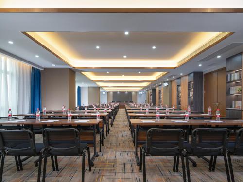 Imagen general del Hotel Campanile Shanwei Haifeng. Foto 12