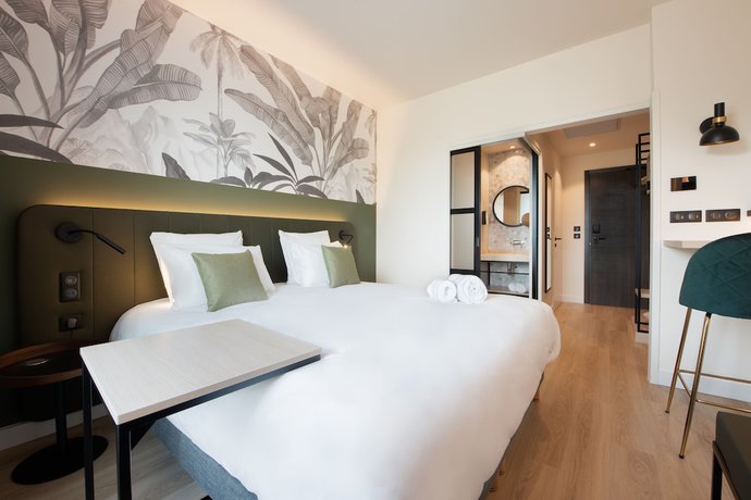 Imagen de la habitación del Hotel Campanile Smart Lyon Est - Eurexpo Bron Aviation. Foto 9