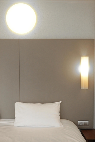 Imagen de la habitación del Hotel Campanile St Brieuc Langueux. Foto 6