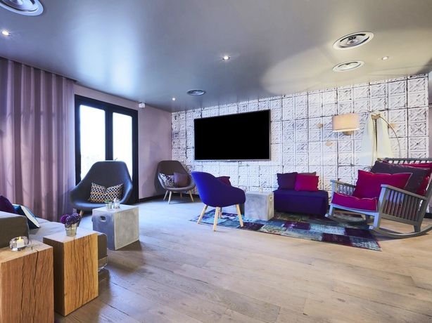 Imagen general del Hotel Campanile St Germain En Laye. Foto 6