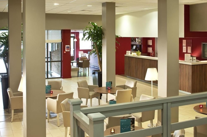 Imagen de los interiores del Hotel Campanile Swindon. Foto 14