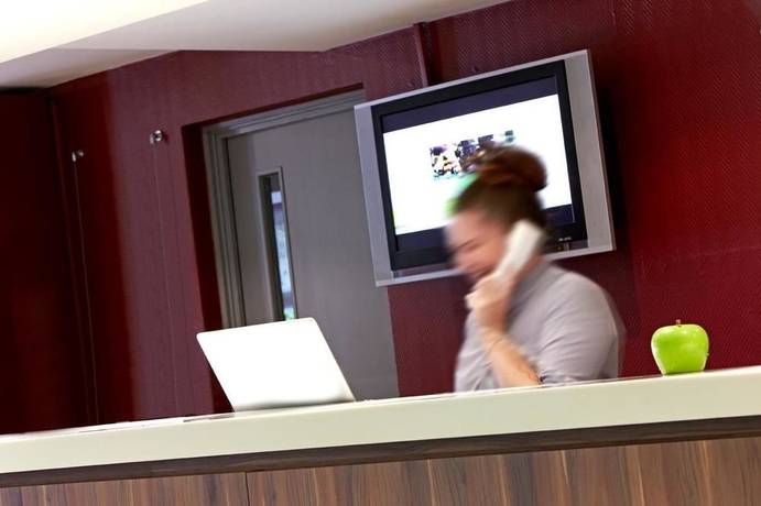 Imagen de los interiores del Hotel Campanile Swindon. Foto 15