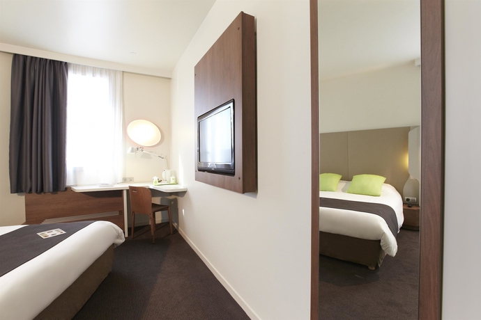 Imagen de la habitación del Hotel Campanile Taverny. Foto 10