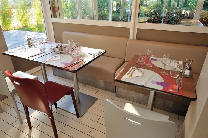 Imagen del bar/restaurante del Hotel Campanile Toulouse - Blagnac Aéroport. Foto 3