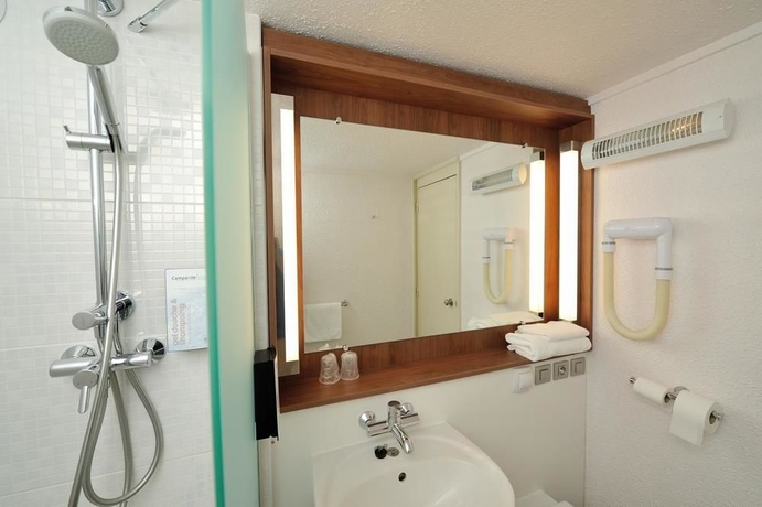 Imagen de la habitación del Hotel Campanile Toulouse - Blagnac Aéroport. Foto 10