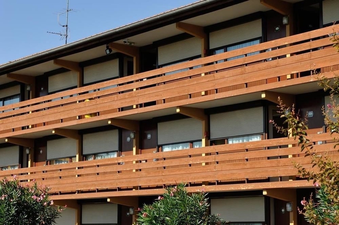 Imagen general del Hotel Campanile Toulouse Nord - Sesquières. Foto 6