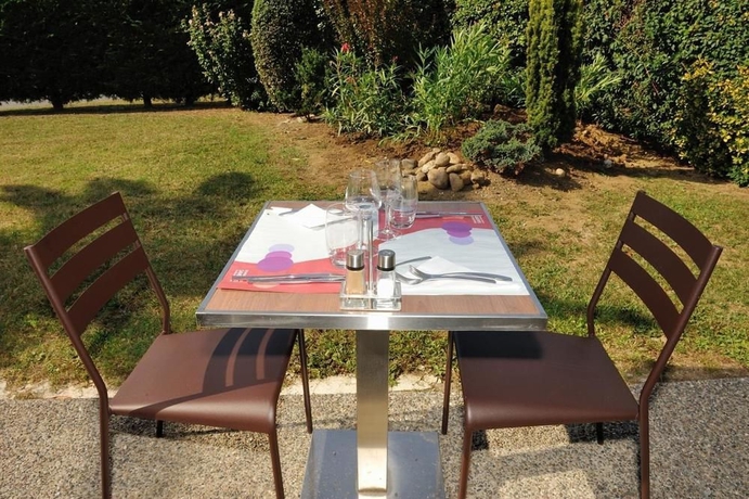 Imagen del bar/restaurante del Hotel Campanile Toulouse Sud - Labege Innopole. Foto 8