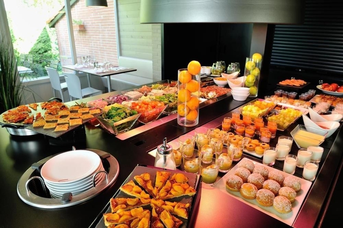 Imagen del bar/restaurante del Hotel Campanile Toulouse Sud - Labege Innopole. Foto 10